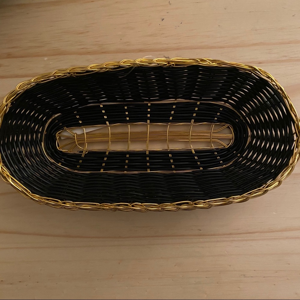 Gold & black bread baskets bundle - Picture 2 of 4